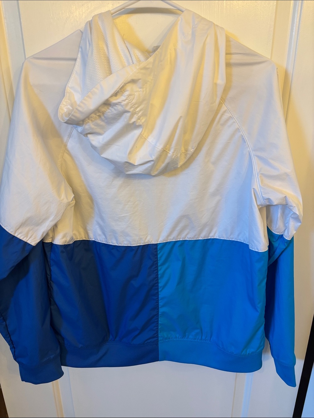 Nike White & Blue Colorblock Hooded Windbreaker Jacket - Picture 6 of 6